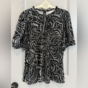 LOFT / NWOT Black & White Abstract Ruffle Blouse